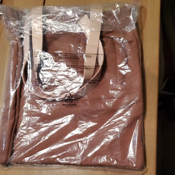 BNIB Stone Immaculate Trippin' Tote Bag - Picture 4 of 11